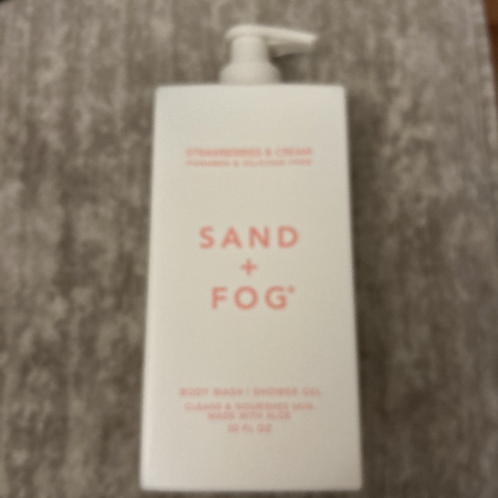 Sand + Fog Strawberries & Cream Body Wash/Shower Gel 32 fl oz TikTok Viral Finds